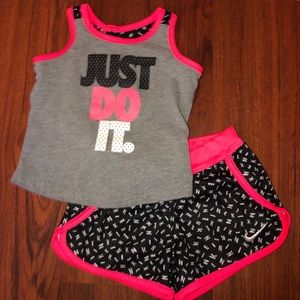 Infants Nike athletic set